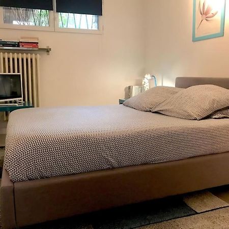 Appartement Cosy, Independant Avec Jardin Мёдон Экстерьер фото